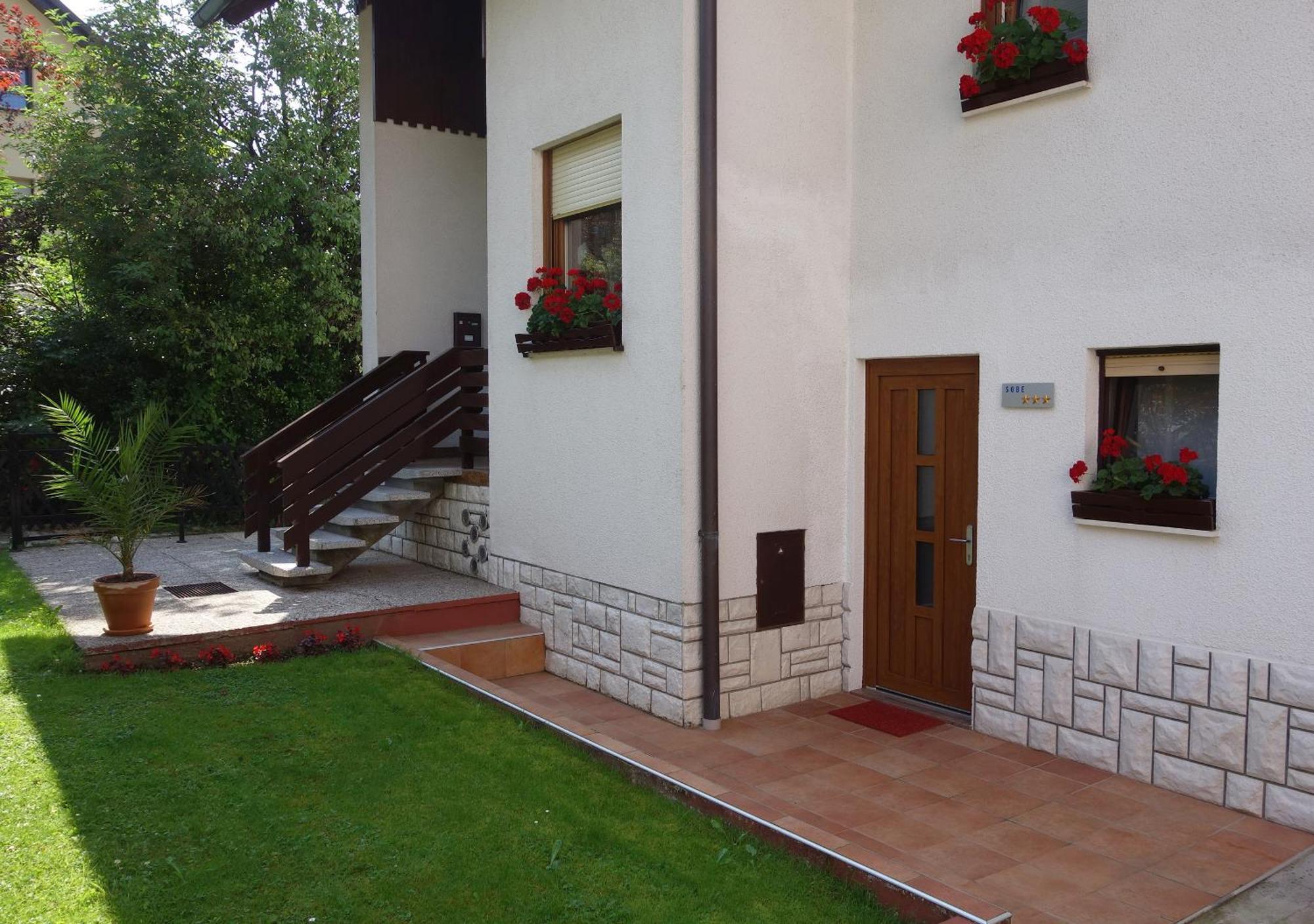 Sobe Vera Bovec Bagian luar foto