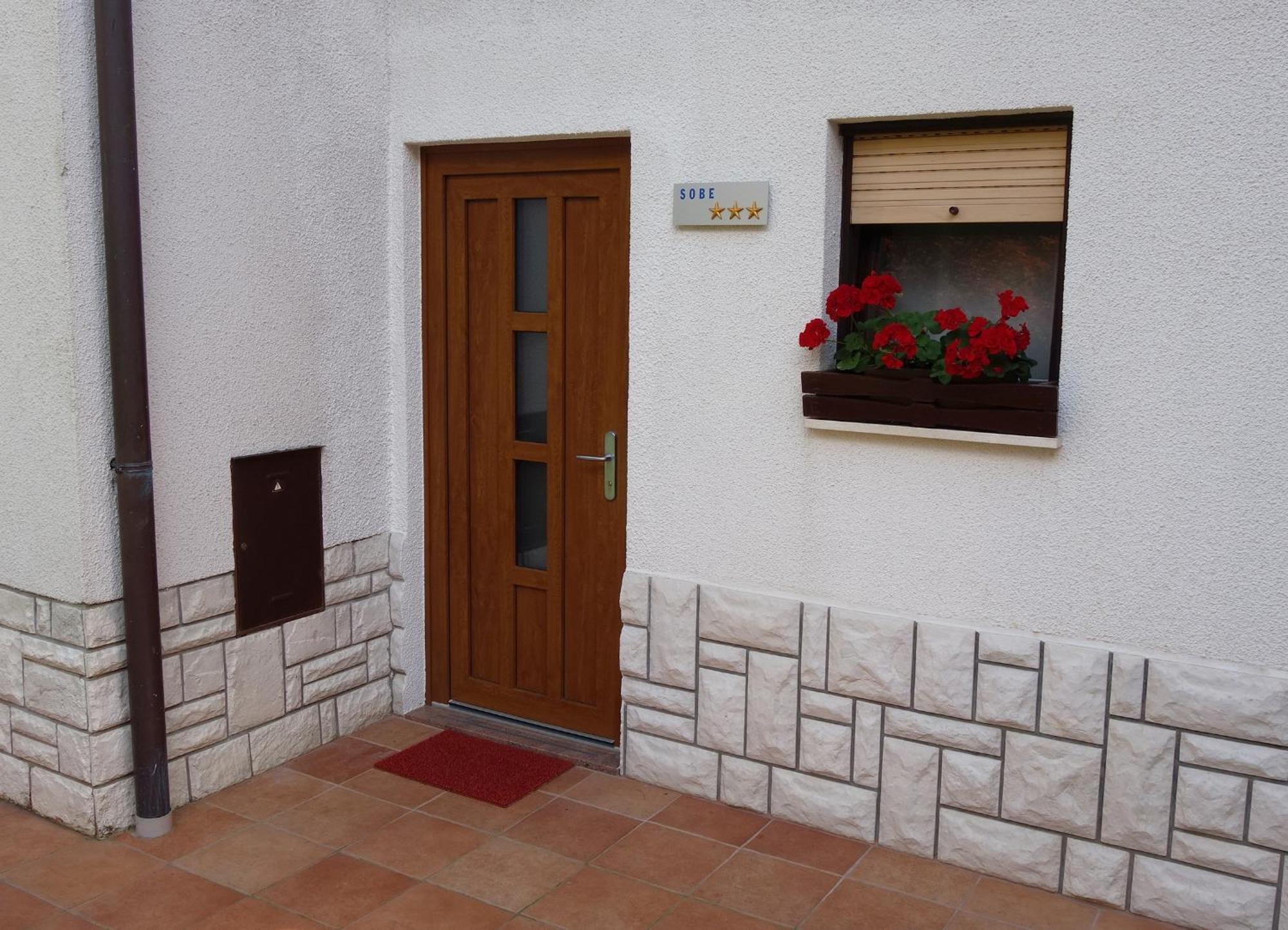 Sobe Vera Bovec Bagian luar foto